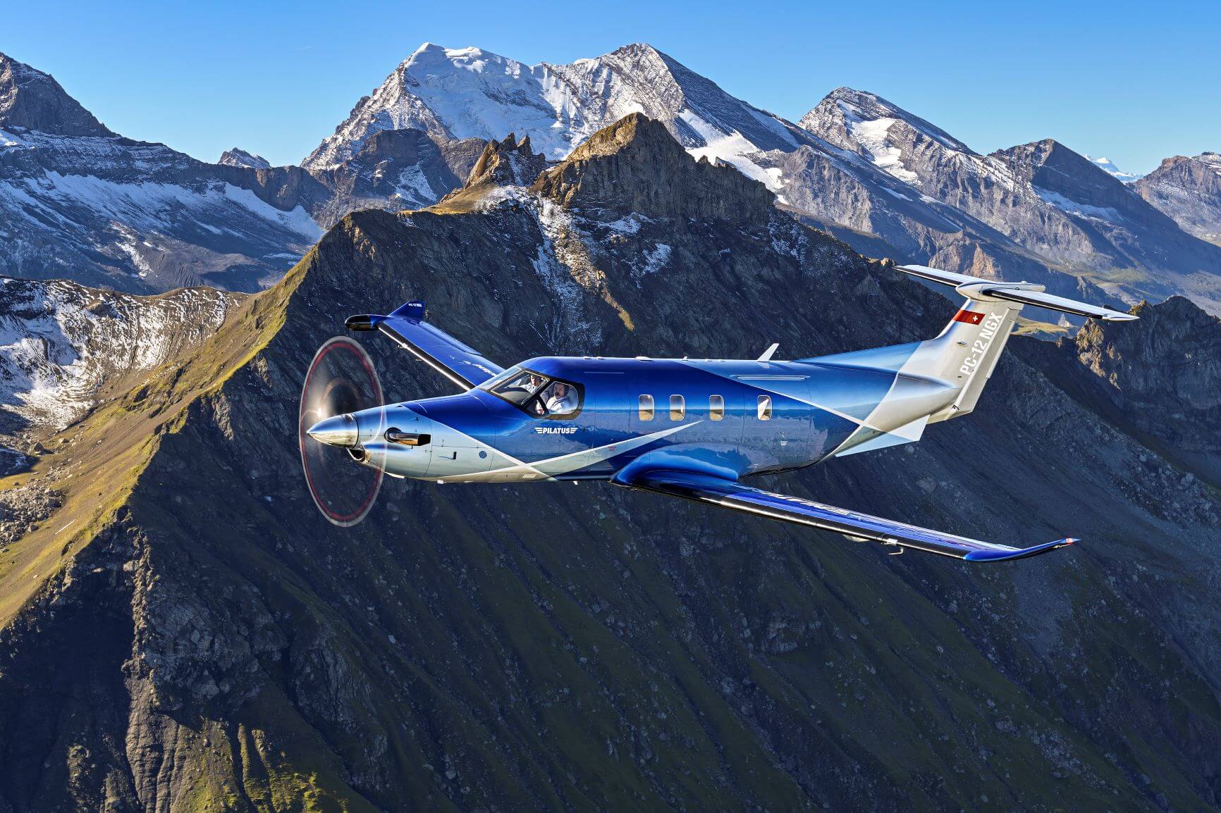 ニック・フューリー　デスクトップPC2 Pilatus Delivers 1800th PC-12! - Oriens Aviation
