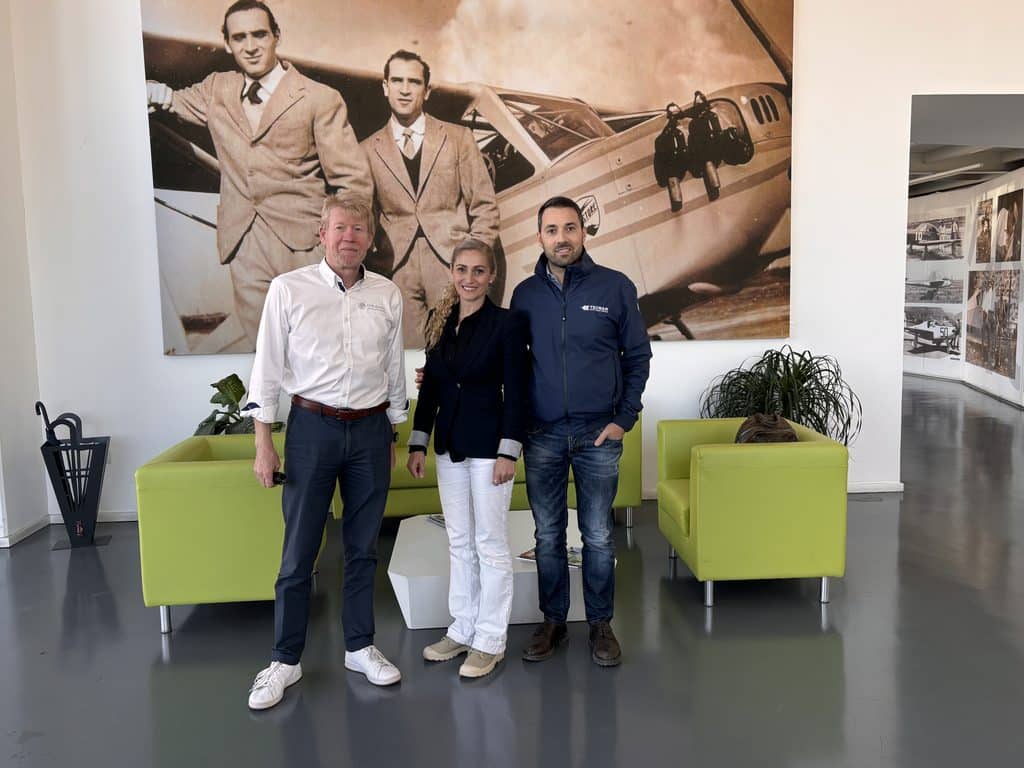James Cracroft (Senior Sales Manager, Oriens Aviation), Narine Melkumjan (Sales Manager, Oriens Aviation Netherlands), Pasquale De Rosa (Sales Manager Europe, Tecnam)